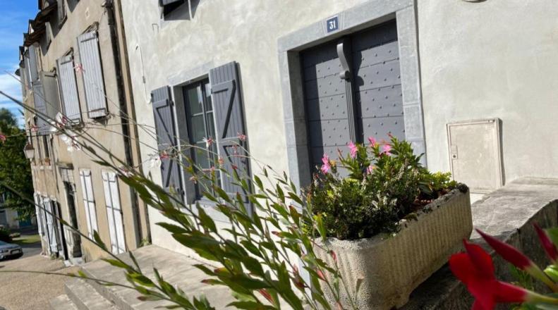 Le Saint Pierre Quartier Historique D'oloron Sainte Marie *